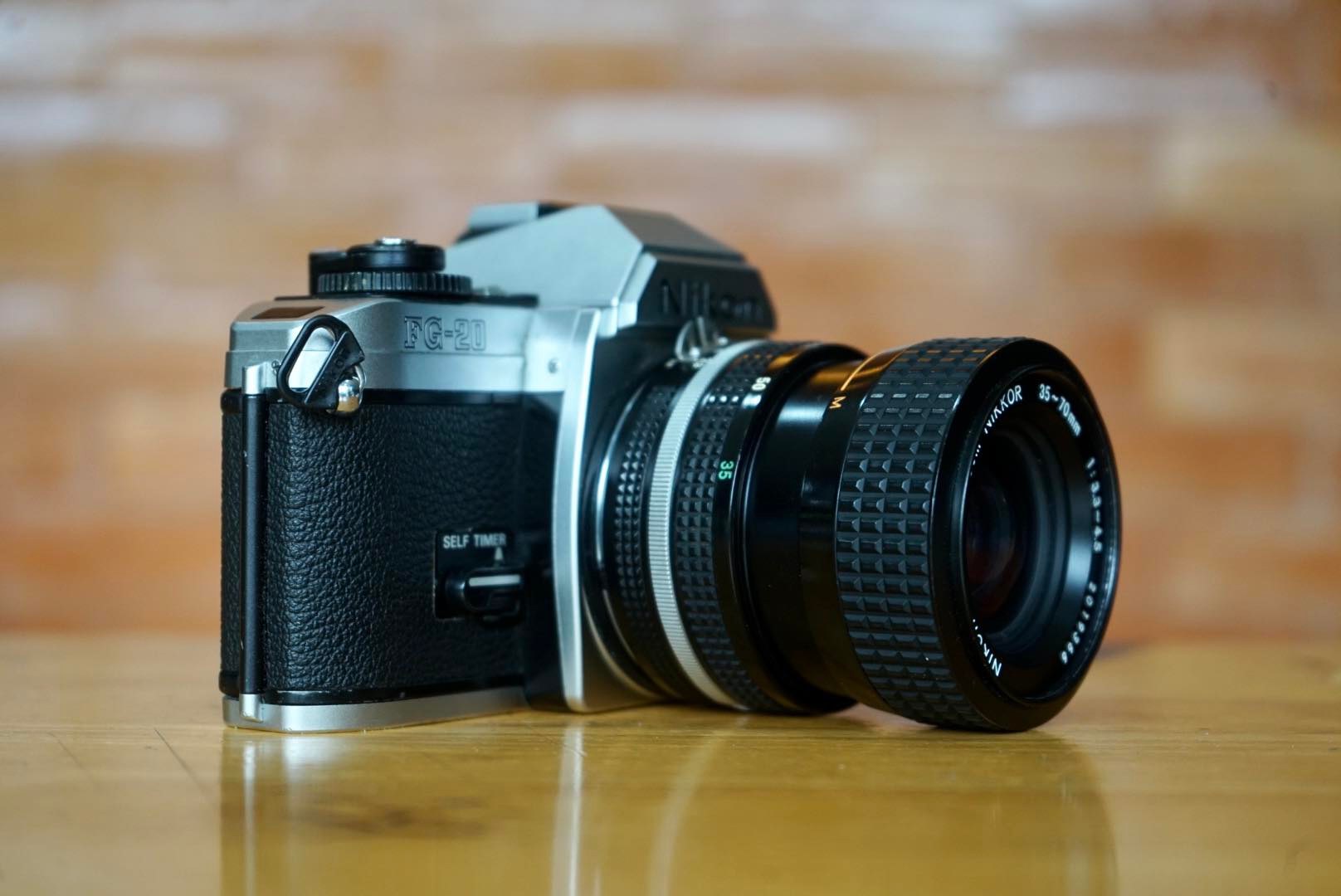 NIKON FG-20 NIKON ZOOM NIKKOR35-70MM.F3.3-4.5
