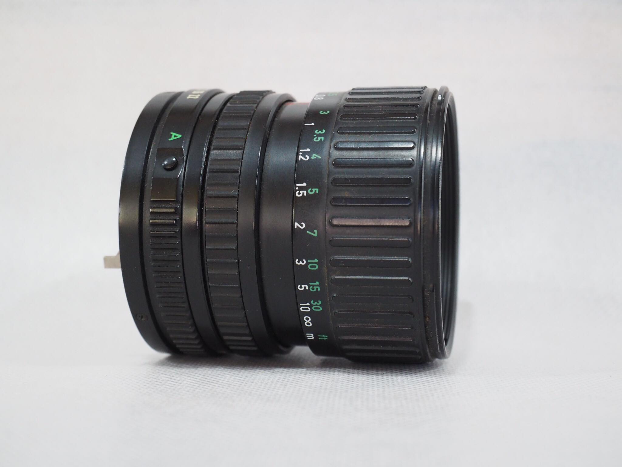 ﻿CANON ZOOM LENS FD 35-70MM.F3.5-4.5 MACRO FD MOUNT