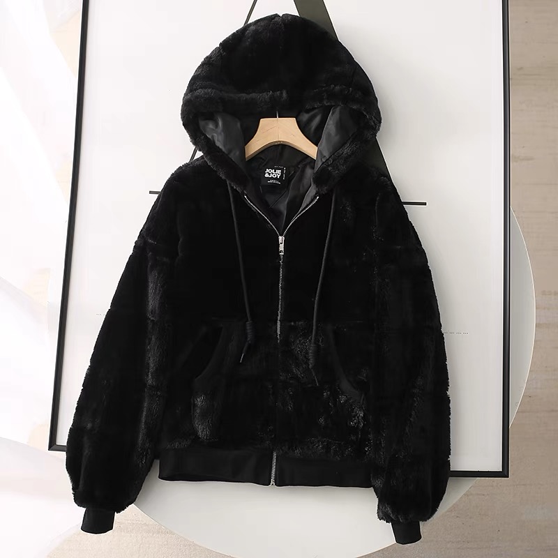 เสื้อเฟอร์กันหนาว หมวกฮู้ด เสื้อขน Fluffy coat แบรนด์ JOLIES & JOY ดำ