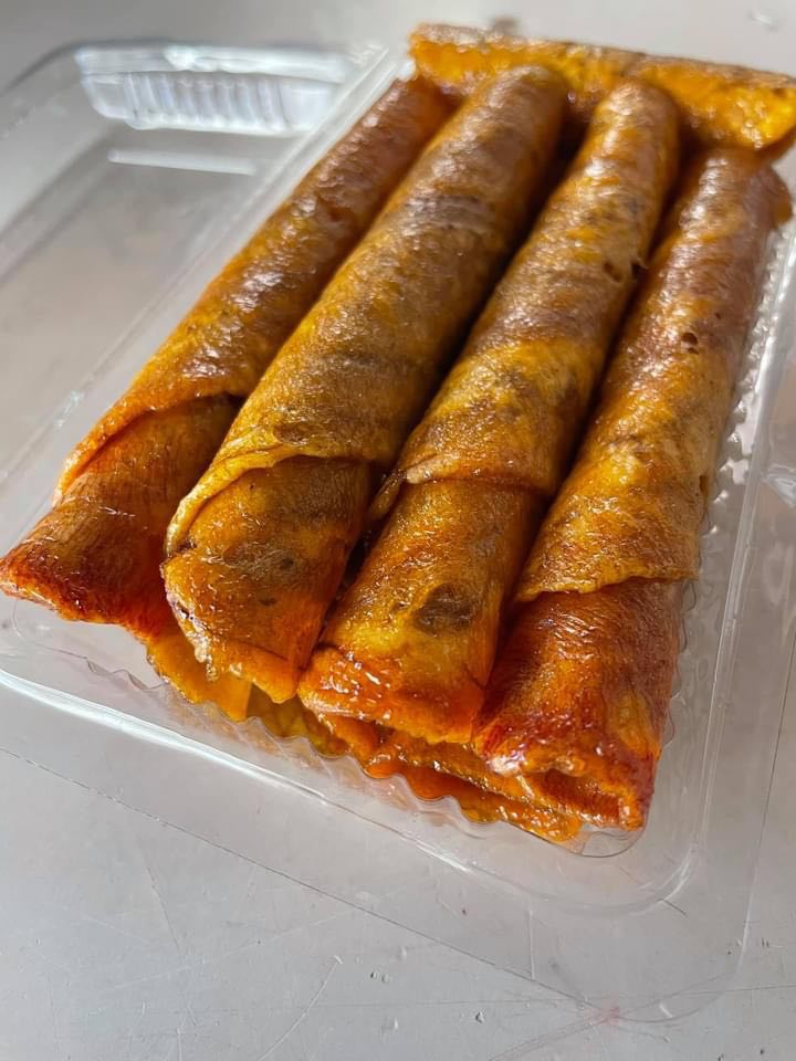 กล้วยอบแผ่นม้วนป้าจูลี่ 200g.