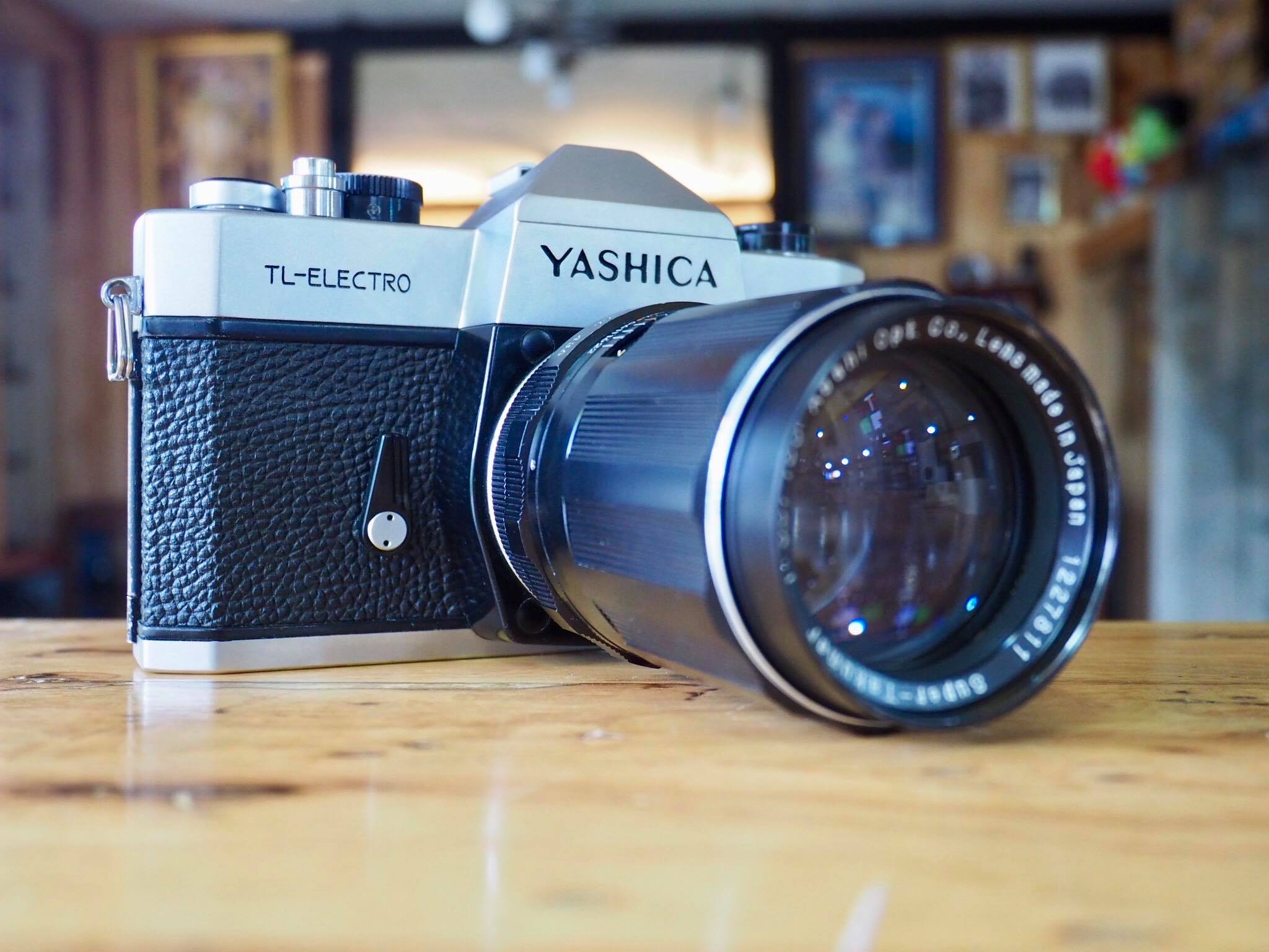 YASHICA TL-ELECTRO SUPER TAKUMAR 135MM.F3.5