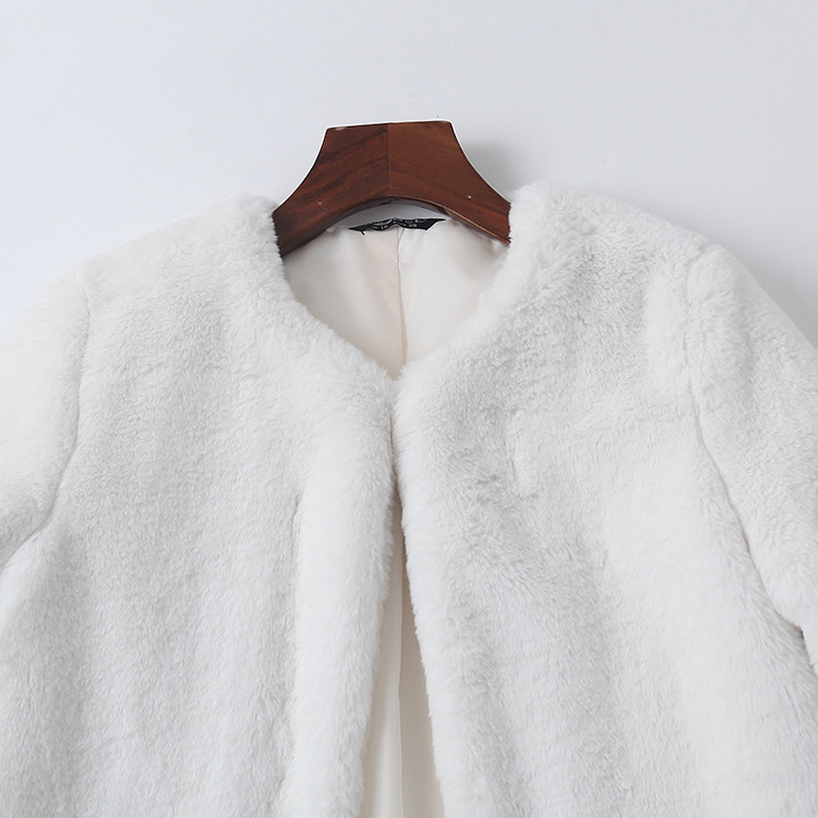 Selected เสื้อเฟอร์กันหนาว เสื้อขน Fluffy coat สีขาว แบรนด์ SELECTED สำเนา สำเนา สำเนา สำเนา