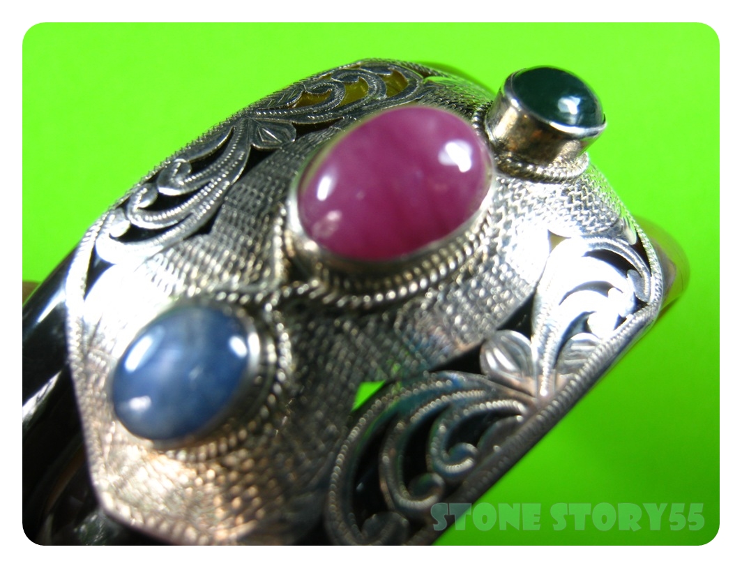 กำไลกระ จับเงินฝังพลอย(ขายแล้ว)