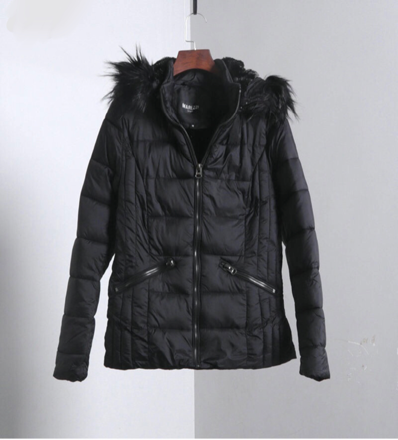 MAREZZI เสื้อกันหนาว เสื้อฮู้ดเฟอร์ บุนวมอุ่น แบรนด์ Marezzi (padded puffer coat) ดำ