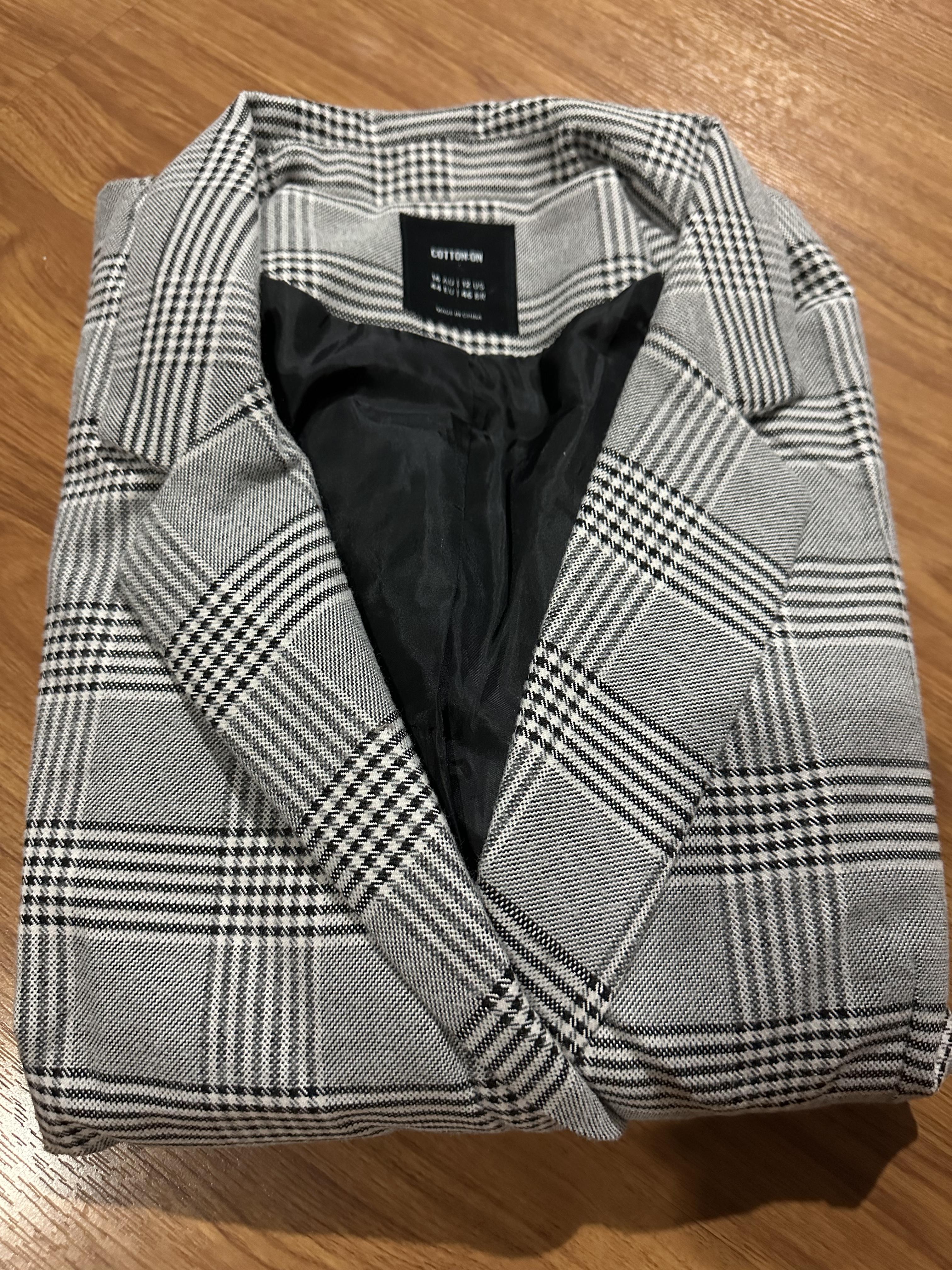 เสื้อโค้ท เสื้อคลุม ทรงสูท ลายตาราง checked plaid blazer gingerham เสื้อคลุม เบลเซอร์ Blazer check ❄️แบรนด์✨H&M✨ แท้💯% แบรนด์ สำเนา
