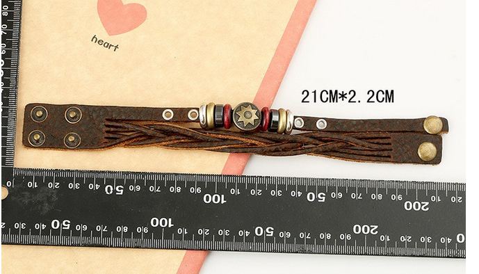 สร้อยข้อมือผู้ชาย กำไลข้อมือ ผู้ชาย สายหนังแท้ สีน้ำตาล ดีไซน์ งาน แฮนด์เมด หนังถัก ร้อยห่วง รูปโล่ ดาว ห่วงสีแดง สลับ เงิน สไตล์วินเทจ 735205