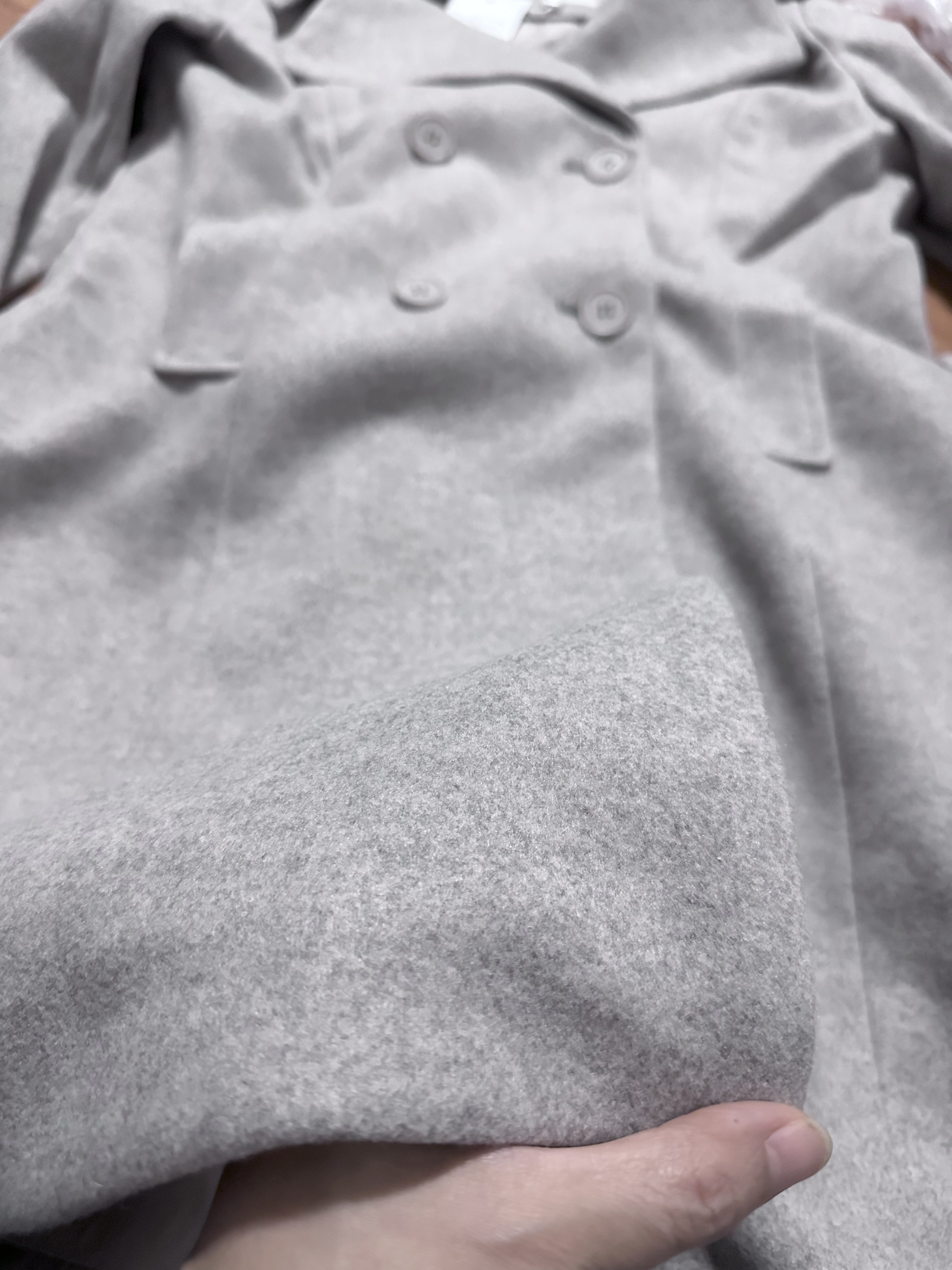 เสื้อโค้ท โค้ทวูลแต่งเฟอร์ เสื้อกันหนาว Trench coat สีเทา แบรนด GIADA
