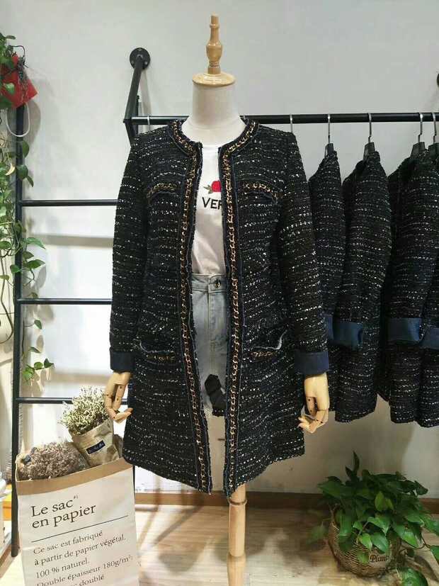 เสื้อนอก เสื้อคลุม ตัวยาว เนื้อผ้าทอ ชาแนล สีดำ เทา แบรนด์เนม ET. SATIN เกาหลี แท้100%งานสวย ใส่แล้วขึ้นทรง ผอม มากมายคะsize S/M/L