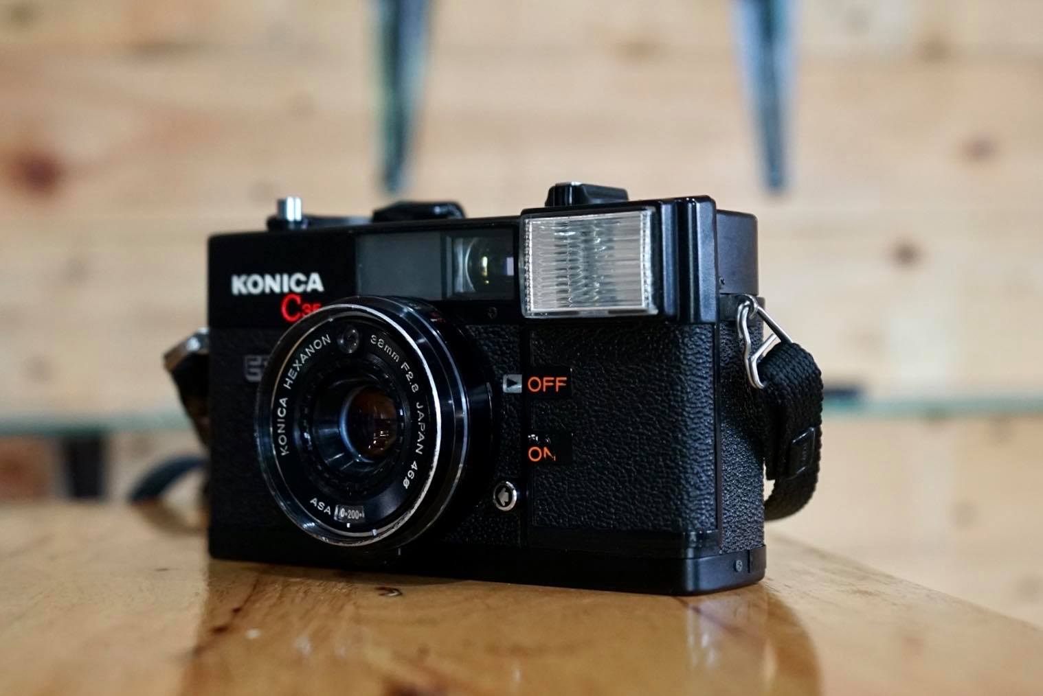 KONICA C35 EF KONICA HEXANON 38MM.2.8