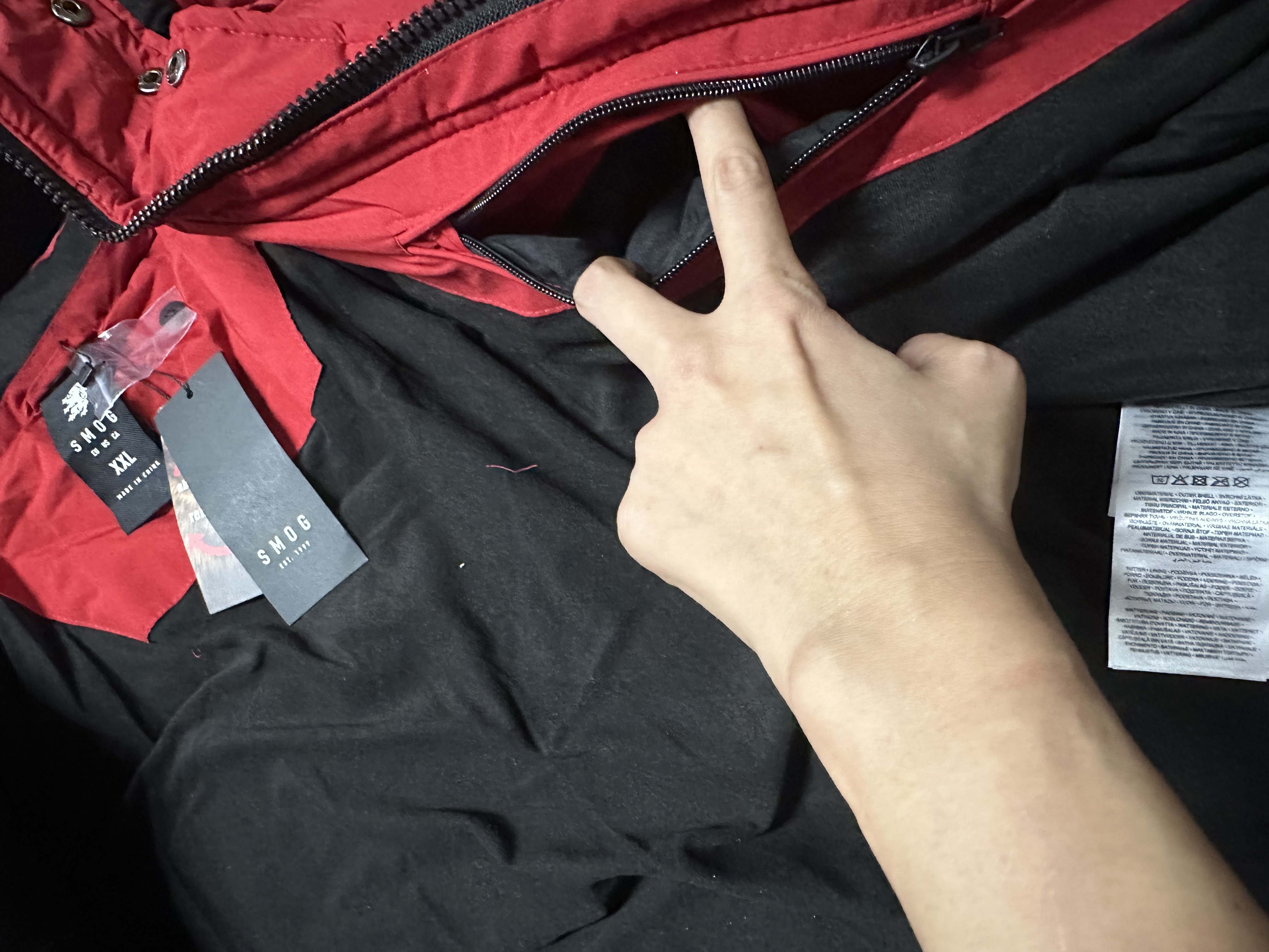 เสื้อกันหนาว เสื้อฮู้ดเฟอร์ บุนวมอุ่น สีขาว แบรนด์ SMOG (padded puffer coat ขาว