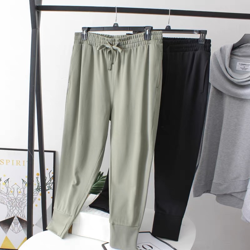target กางเกงวอร์ม กางเกง JOGGER สีเขียวเทา แบรนด์ TARGET เขียว