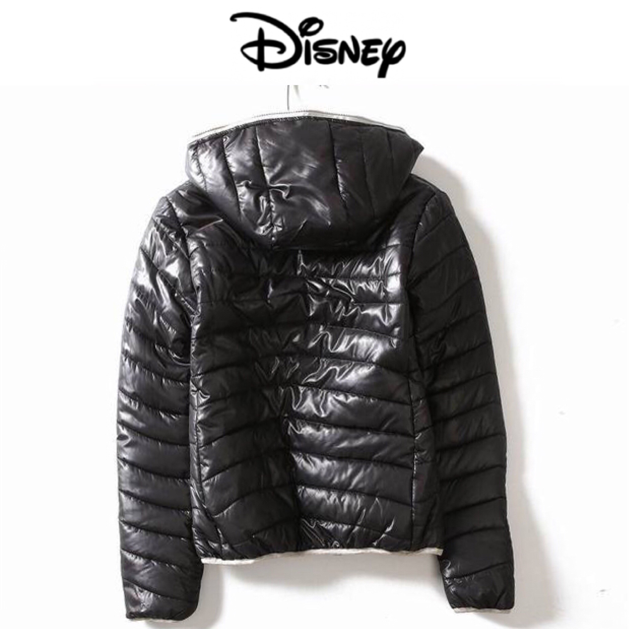 DISNEY เสื้อกันหนาวฮูท สีดำ ปักลายมินนี่ งาน DISNEY แท้ แบบสวย อุ่นมากคะ Size :S/M/L ดำ