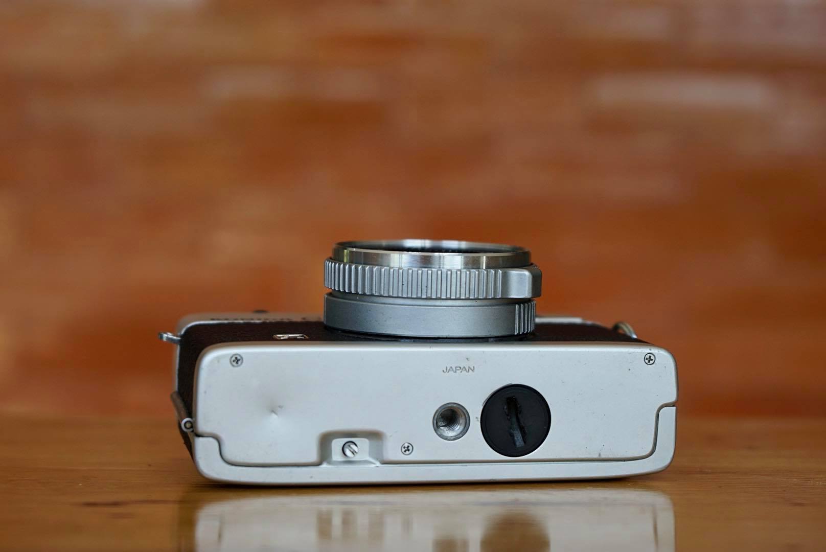 KONICA C35 E&L