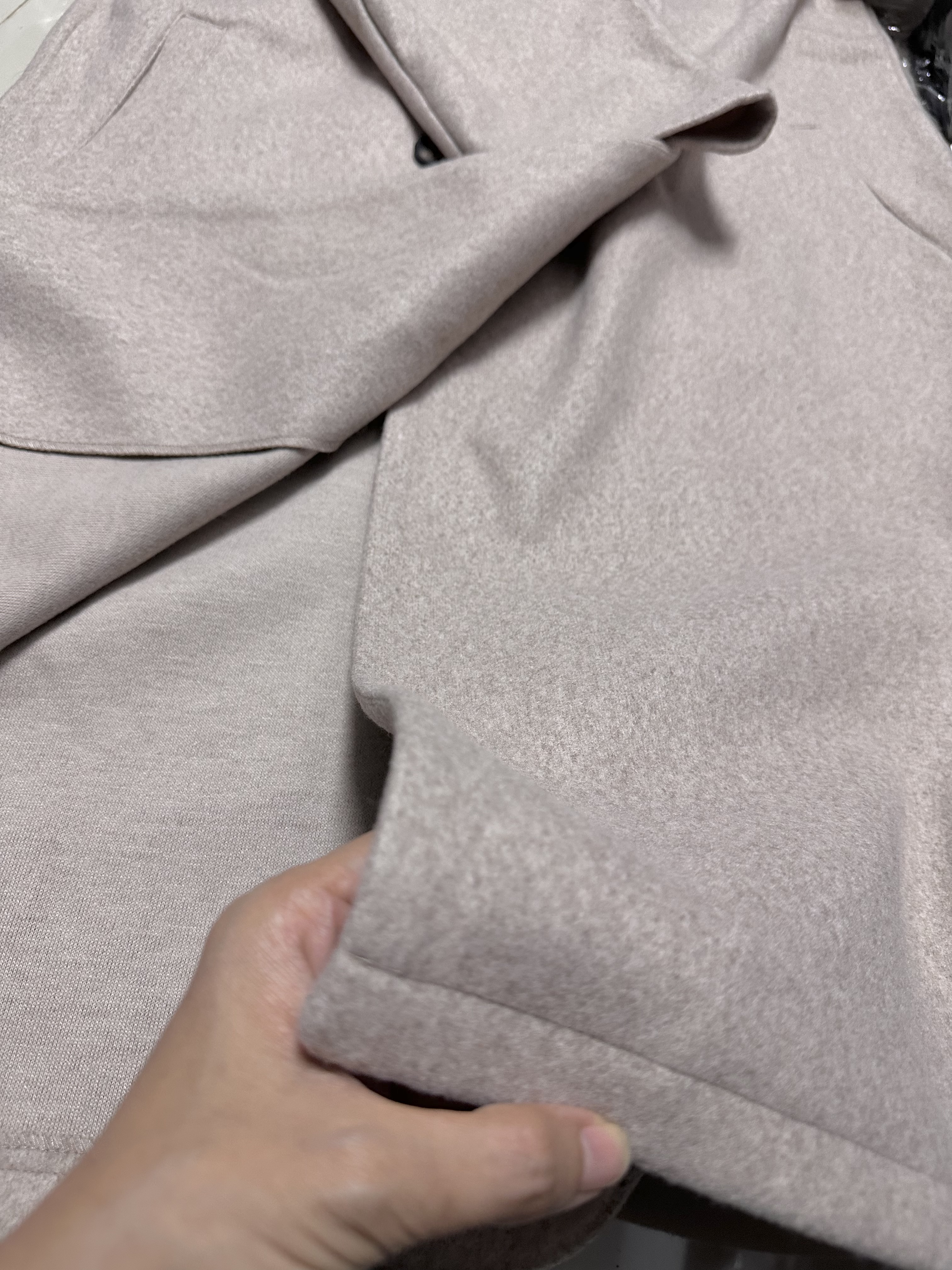 Lutique เสื้อโค้ทวูล Trench coat เสื้อโค้ทเฟอร์ โค้ทสักหลาดสีเบจ แบรนด์ LUTIQUE