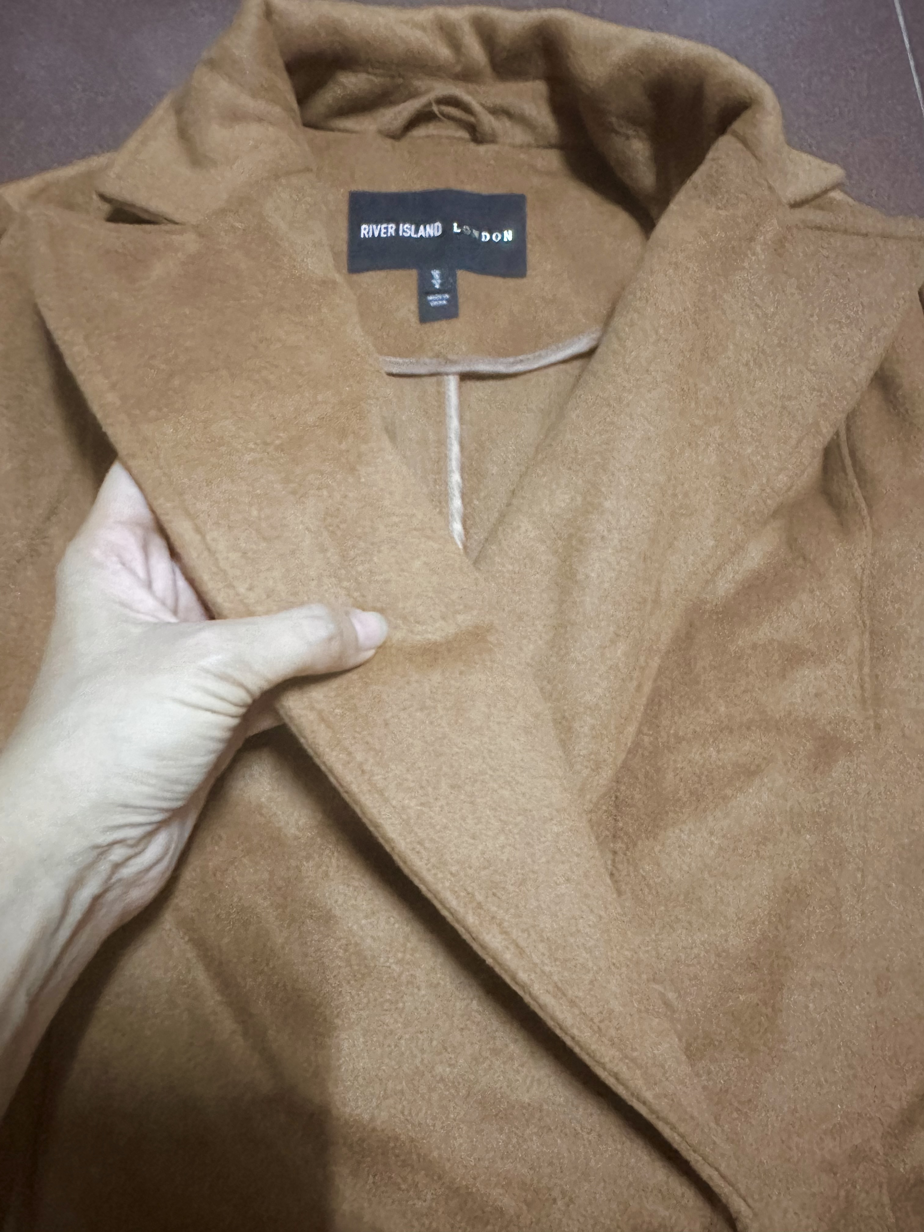 Love tree เสื้อโค้ทกันหนาว เสื้อกันหนาว overcoat โค้ทวูล สีcamel belt coat สีครีมเบจ แบรนด์ RIVER ISLAND Camel