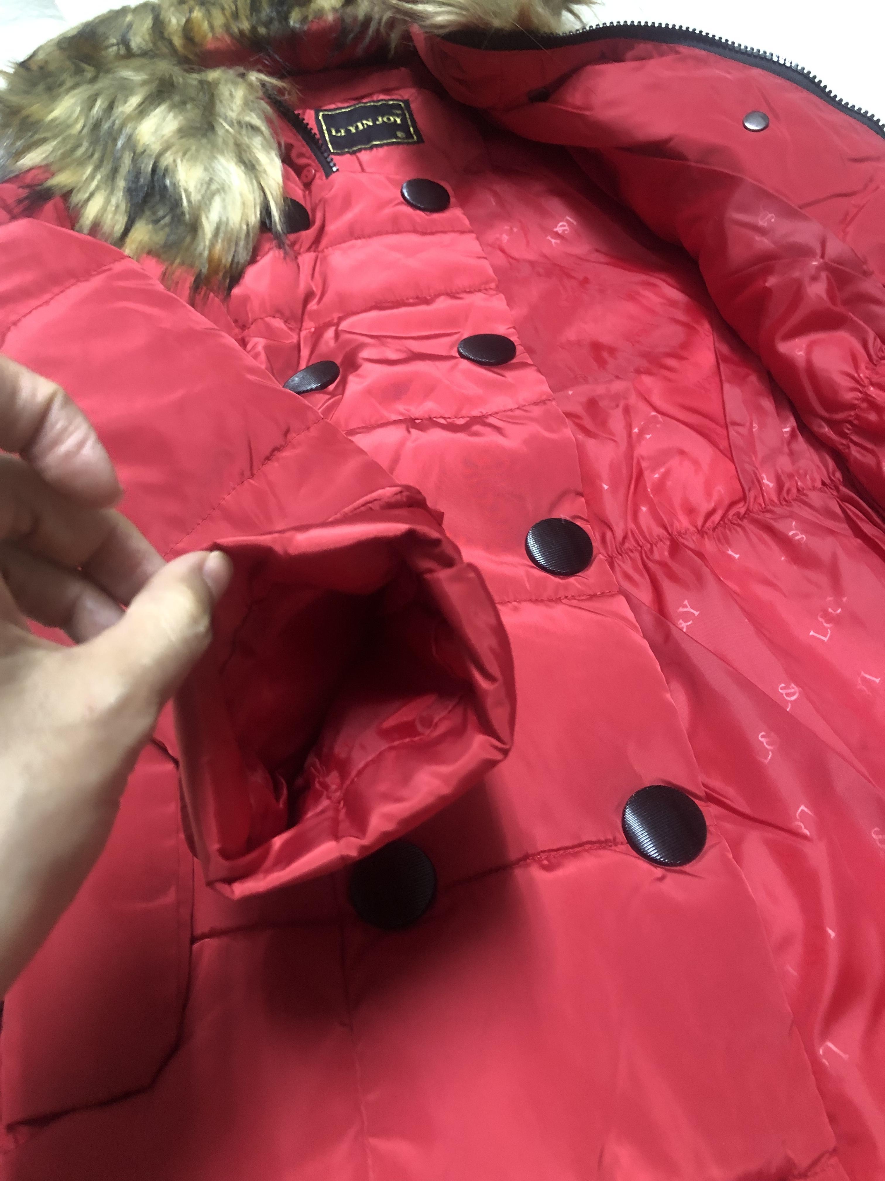 เสื้อกันหนาว ขนเป็ด เสื้อฮู้ดเฟอร์ บุนวมอุ่น สีแดง แบรนด์ LI YIN JOY (padded puffer coat สำเนา สำเนา