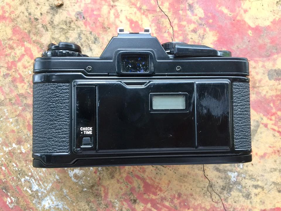 OLYMPUS OM10