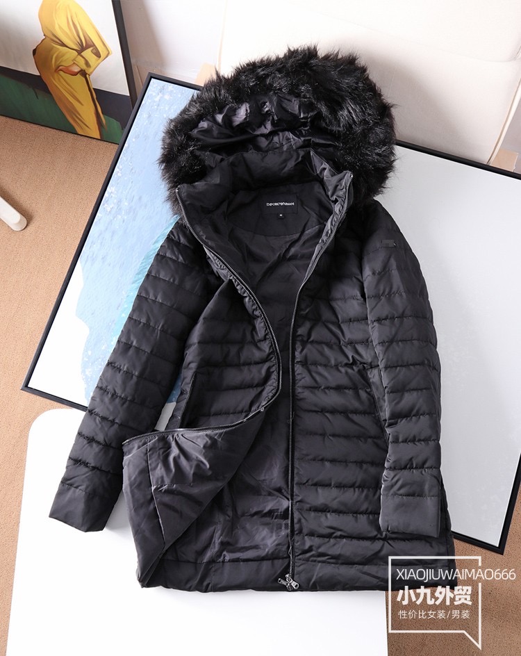 ARMANI เสื้อกันหนาว เสื้อฮู้ดเฟอร์ บุนวมอุ่น แบรนด์ ARMANI(ฮู้ดถอดได้ค่ะ) ดำ