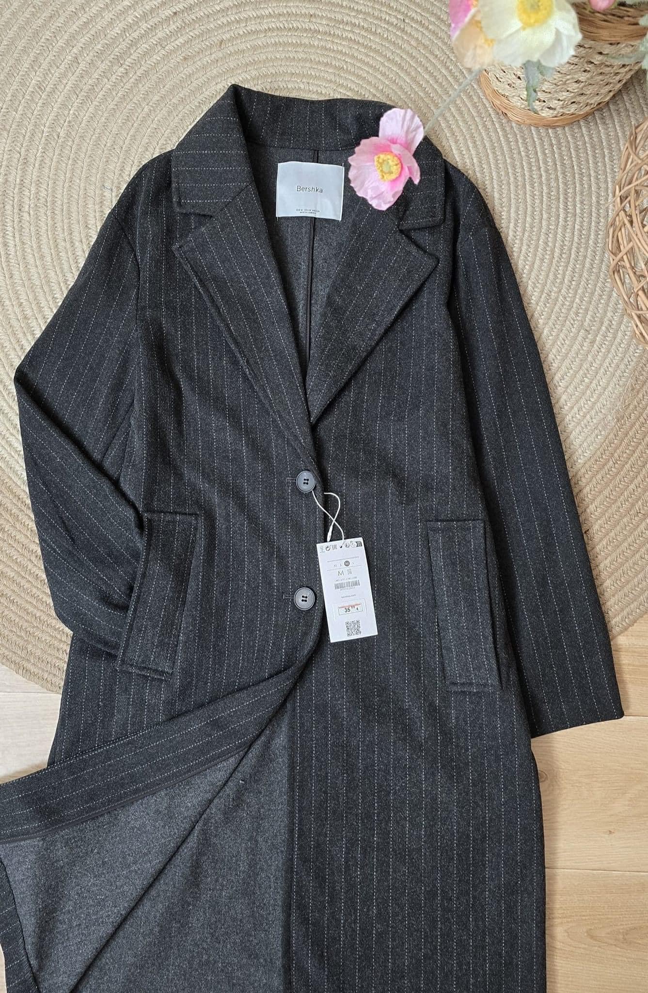 เสื้อโค้ท เสื้อกันหนาว Trench coat Bershka Knitting สีเทา แบรนด์ mohito สำเนา สำเนา