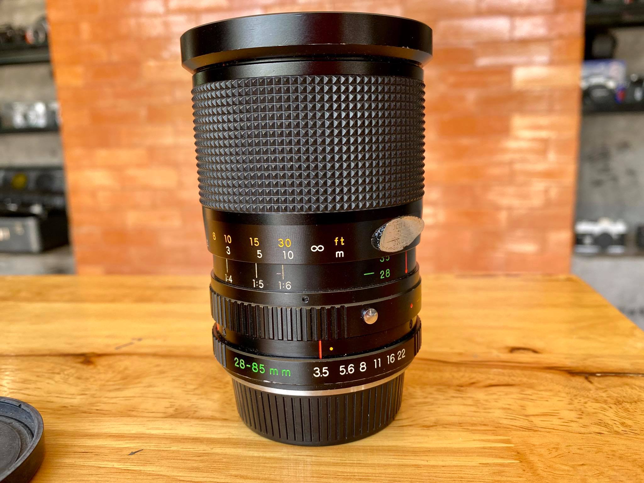 YASHICA LENS ML ZOOM 28-85MM.F3.5-4.5MACRO CY MOUNT