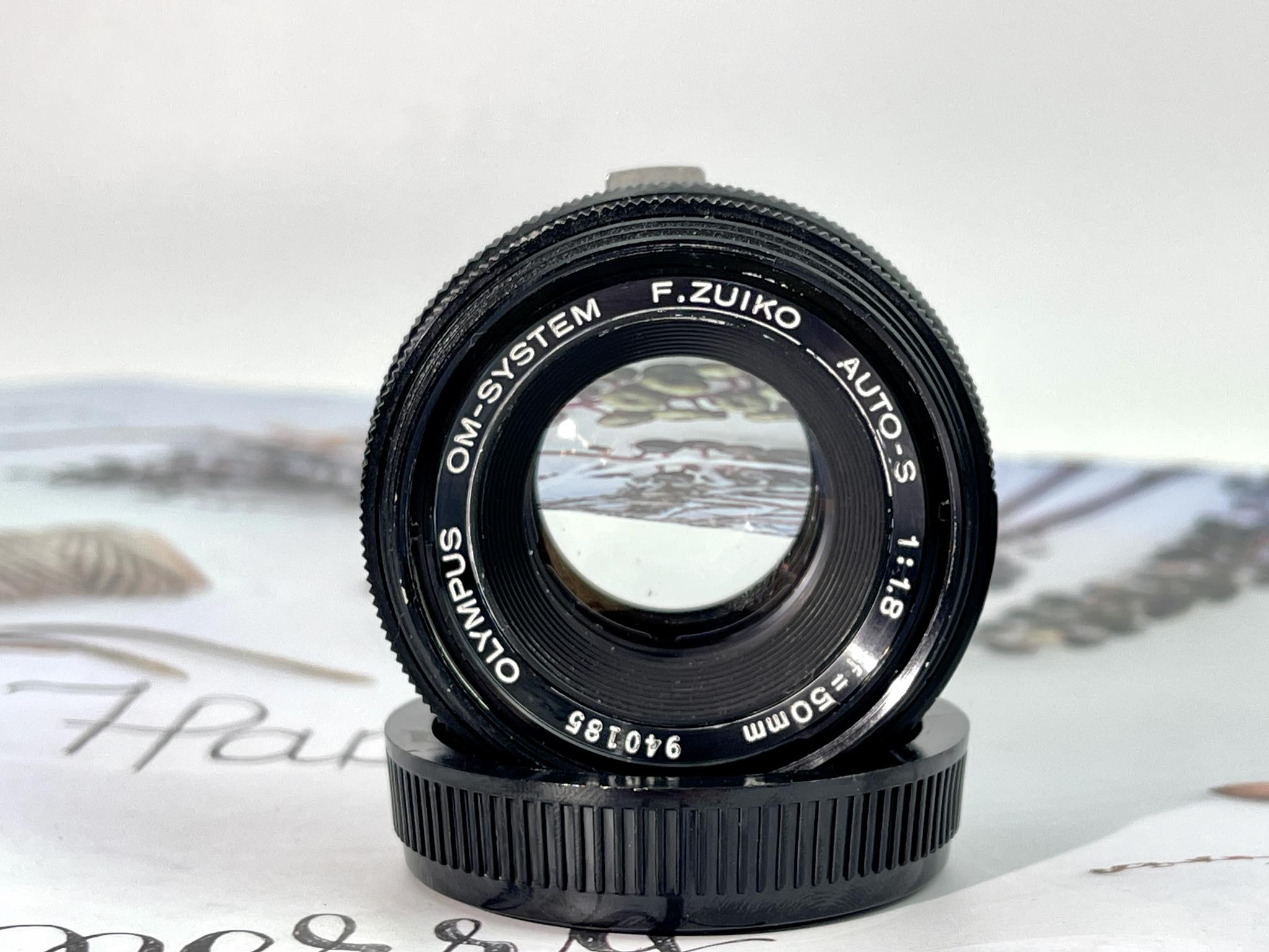 OLYMPUS OM-SYSTEM F. ZUIKO AUTO. S 50MM. F1.8 OM MOUNT