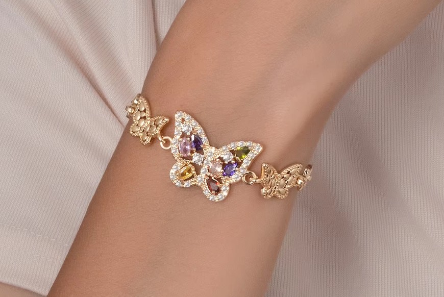 สร้อยข้อมือ ผู้หญิง ทอง ฝังเพชร พร้อม จี้ผีเสื้อ ฝังเพชร อัญมณี สีสดใส สร้อยข้อมือ ผีเสื้อใส่สวย ๆ 152191