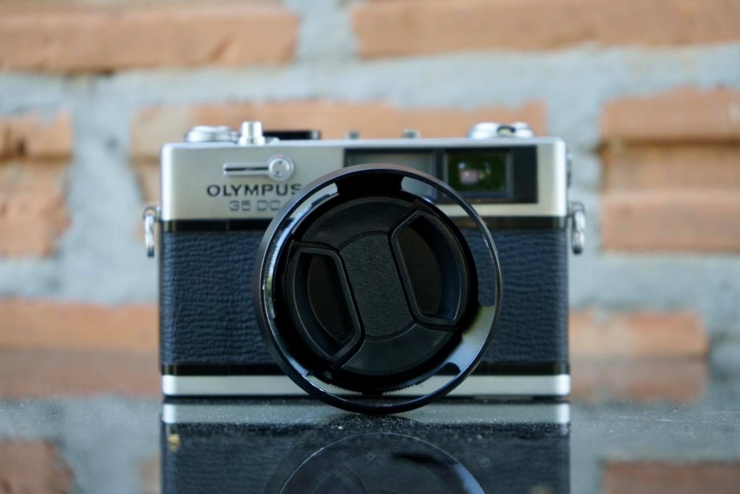 Olympus 35DC Olympus F. Zuiko 40mm. F1.7