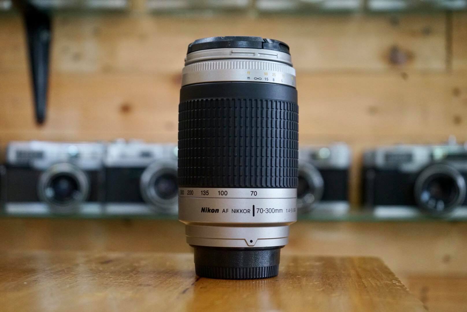 NIKON AF NIKKOR 70-300MM.F4-5.6G NIKON F MOUNT