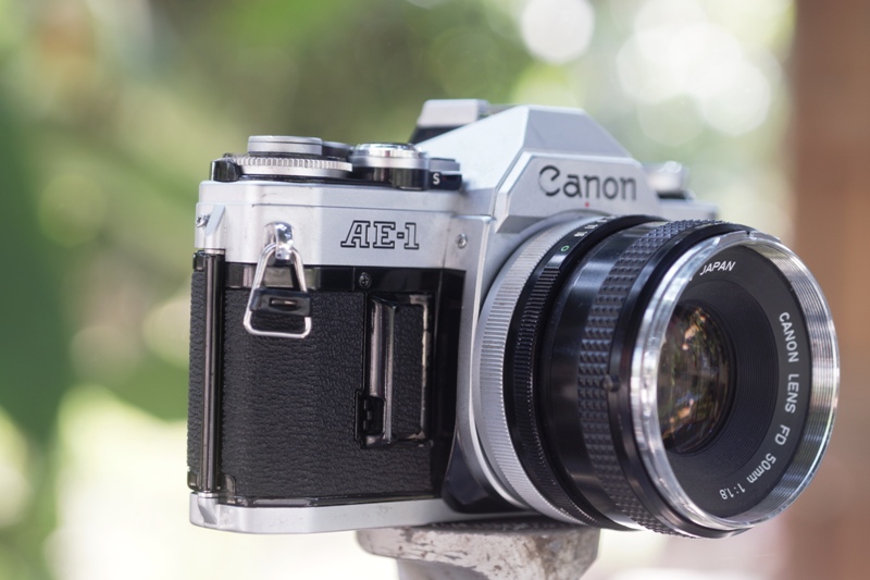 CANON AE-1 CANON LENS FD 50MM.F1.8 SILVER NOSE