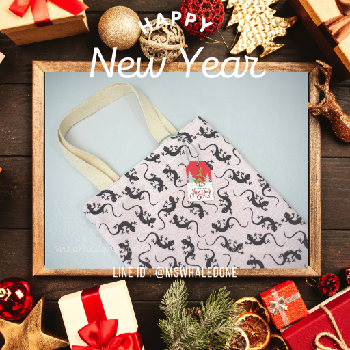 ฟรี! ป้ายแท็กคริสต์มาส/ปีใหม่ ถุงผ้าใส่ของขวัญ ขนาดใส่สมุดA5ได้หลายเล่ม ใส่ของกระจุกกระจิก ไซส์กะทัดรัด น่ารัก มีสไตล์