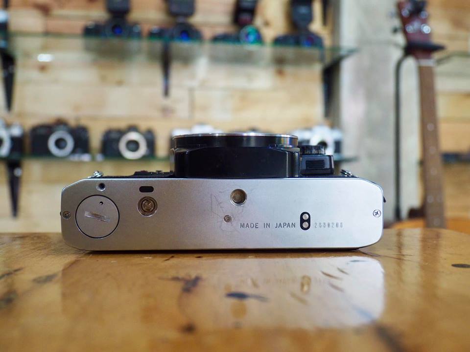 OLYMPUS OM10