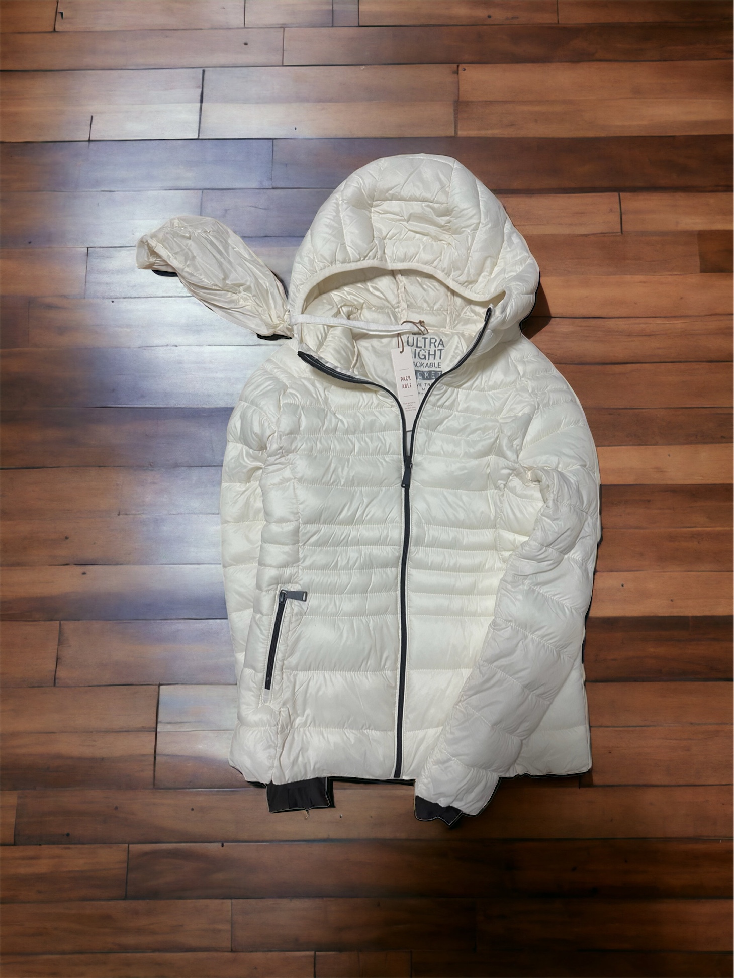 Love tree เสื้อกันหนาว บุนวมอุ่น แบรนด์ LOVE TREE ultra light packable (Padded puffer coat สำเนา สำเนา สำเนา