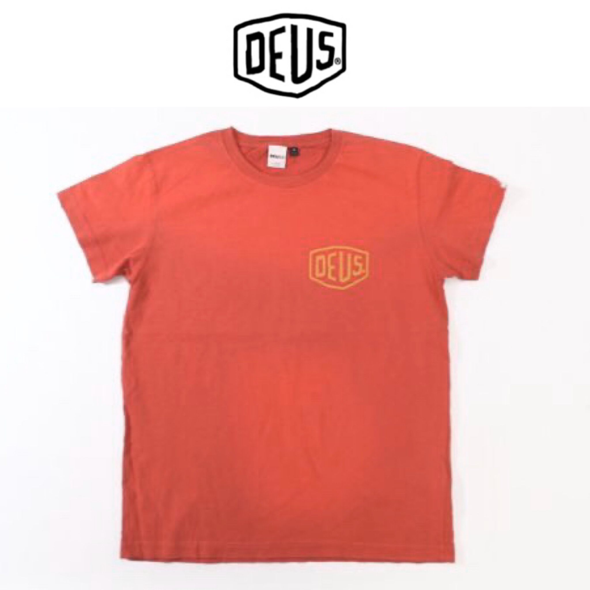 Deus เสื้อยืดแขนยาว คอกลม เสื้อDEUS สีแดง ผู้ชาย แบรนด์ DEUS แท้ คะ Size L/XL/XXL สำเนา สำเนา สำเนา สำเนา สำเนา แดง