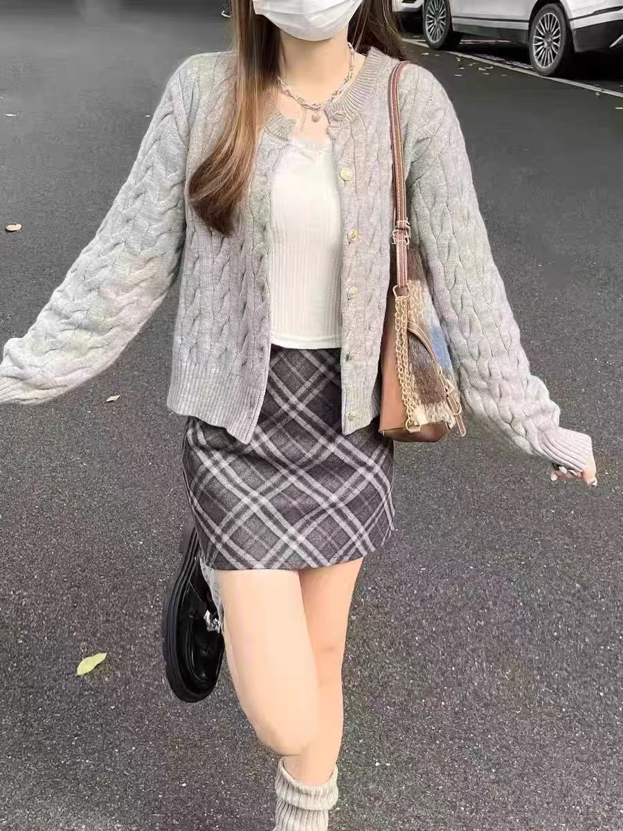 เสื้อหนาวไหมพรม ไหมพรมถัก ถักเปีย แนวเกาหลี เนื้อไหม นุ่ม สวย แบรนด์ สำเนา สำเนา