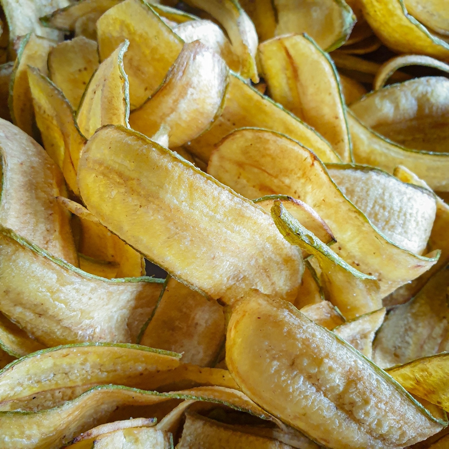 กล้วยกระทบเปลือก อบเกลือ เค็มน้อย 500g.