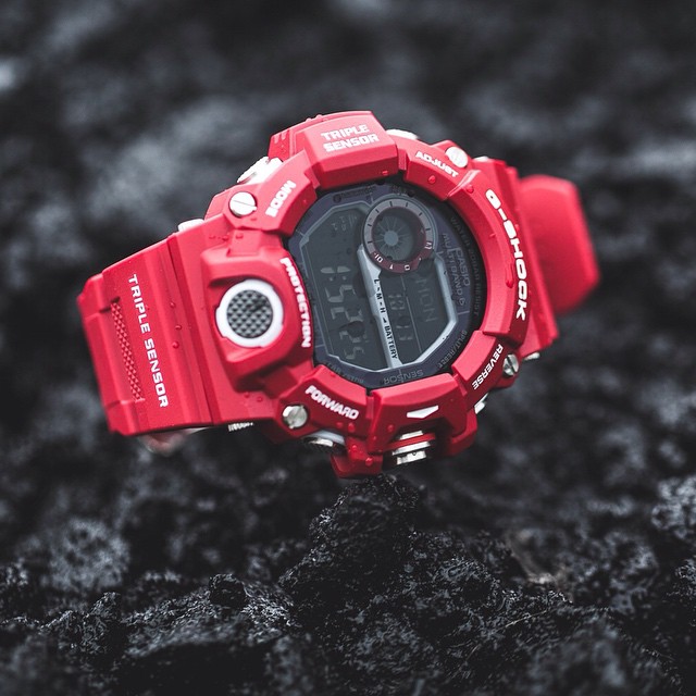 CASIO G-SHOCK นาฬิกาข้อมือ นาฬิกากันน้ำ นาฬิกาของแท้ ประกันศูนย์ CMG 1 ปี รุ่น GW-9400RD-4 นาฬิกาสีแดง