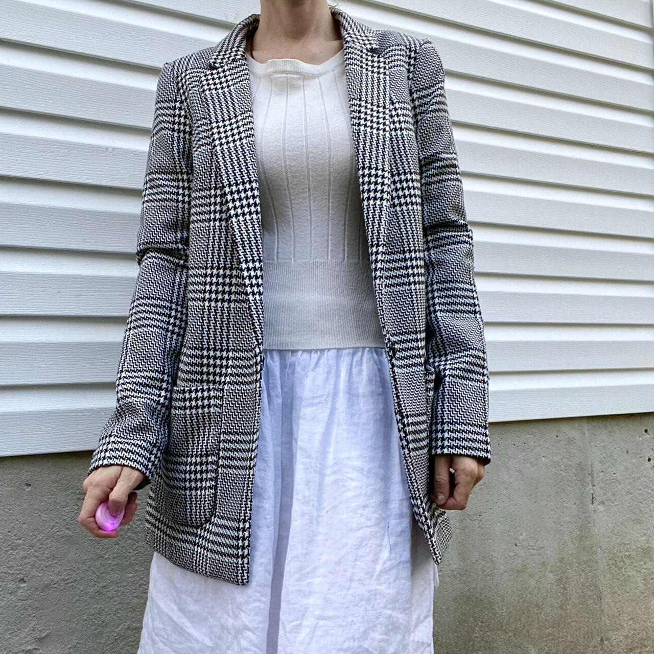 เสื้อโค้ท เสื้อคลุม ทรงสูท ลายตารางเทาดำ เสื้อคลุม เบลเซอร์ Blazer check ❄️แบรนด์✨H&M✨ แท้💯% แบรนด์ H&m