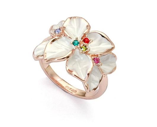 แหวนดอกไม้ สีขาว ประดับด้วย Swarovski Crystal อัญมณี หลากสี แหวนให้แฟน สวยมาก ๆ ค่ะ no 235364