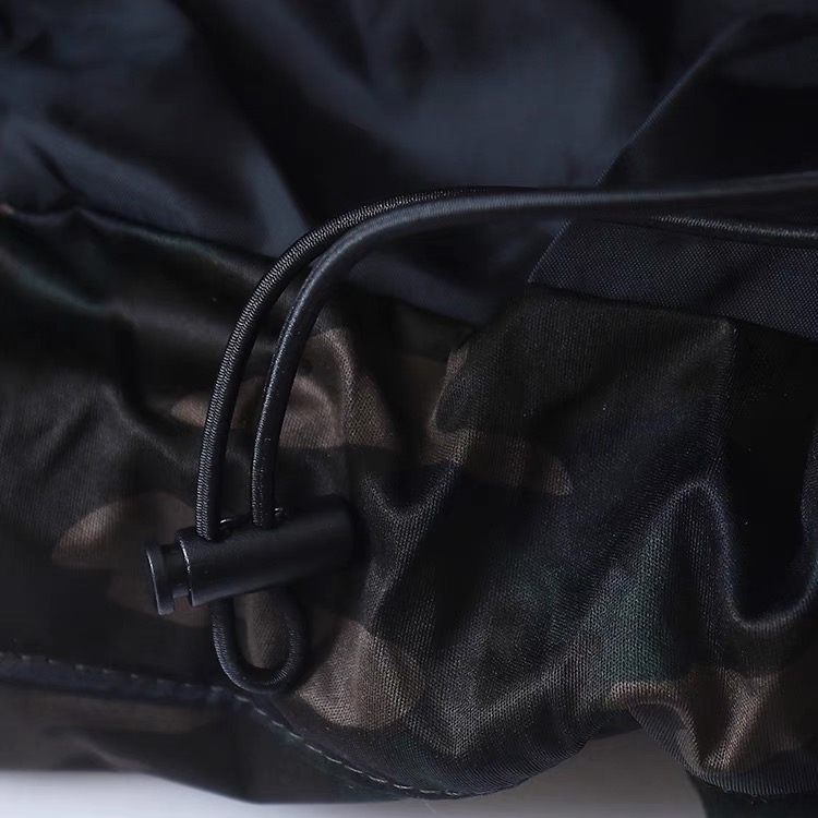 Clockhouse เสื้อกันหนาว ติดฮูท เสื้อบอมเบอร์ บุนวมอุ่น แบรนด์clockhouse over siZe bomber jacket (ฮู้ดถอดได้ค่ะ) ลายพราง