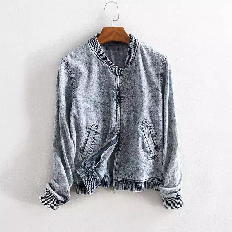 jacket เสื้อยีนส์ แจ็คเก็ต ยีนส์ฟอก แบรนด์CRAZY ANGEL แต่งแขนเอว จัมพ์ สวย แนวๆ คะ SIZE m/L