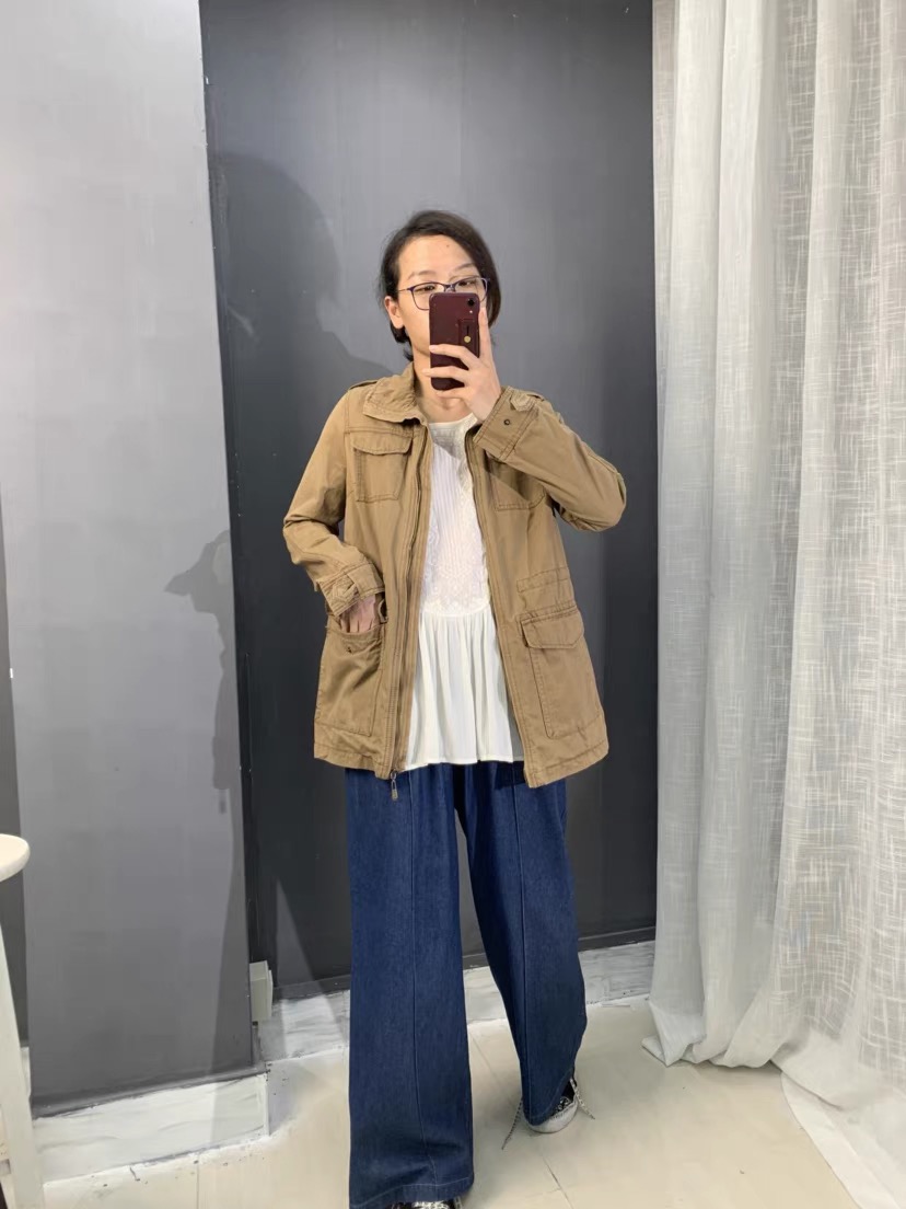 เสื้อคลุม เสื้อฮู้ดสีน้ำตาลอ่อน เสื้อนอก แพทเทินสวย เท่ห์มาก คะ แบรนด์ Blu Deise น้ำตาลกากี