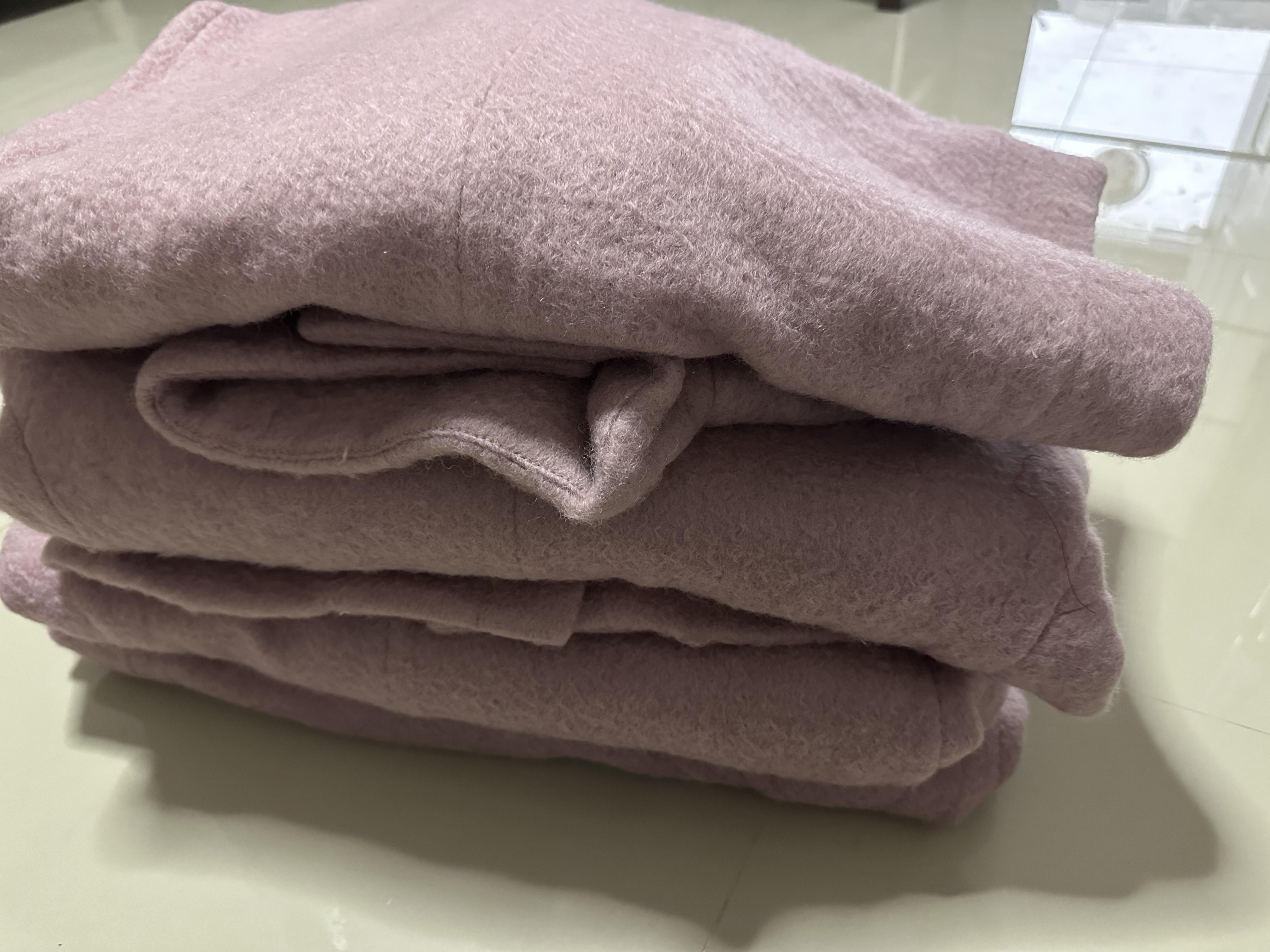 เสื้อโค้ท เสื้อกันหนาว เนื้อผ้าสักหลาด สีม่วงอ่อน แบรนด์ H&M