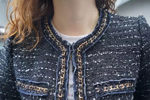 เสื้อนอก เสื้อคลุม ตัวยาว เนื้อผ้าทอ ชาแนล สีดำ เทา แบรนด์เนม ET. SATIN เกาหลี แท้100%งานสวย ใส่แล้วขึ้นทรง ผอม มากมายคะsize S/M/L