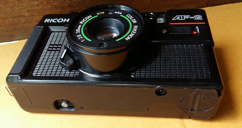 値下げ！ レトロ家電: RICOH AF-2 ブラック フィルムカメラ コンパクトカメラ/RICOH AF-2 値下げ！ レトロ家電: RICOH AF-2
