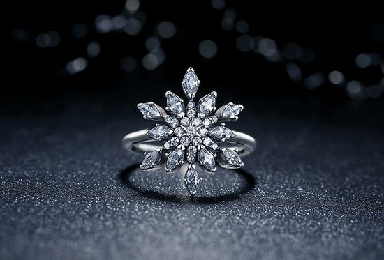 แหวนเงินแท้ 925 Sterling ดีไซน์ รูปดอกไม้ แฉก ฝังเพชร CZ AAA แหวนหมั้น ผู้หญิง แหวนแต่งงาน สุดหรู 326765