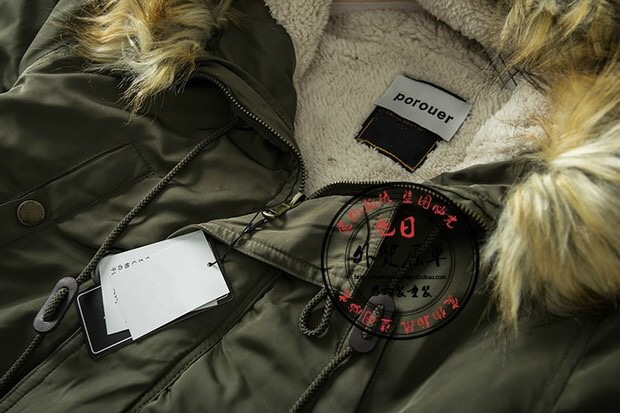 Private pause เสื้อโค้ทฮูท กันหนาว Parka สีดำ เนื้อผ้าไนล่อนสังเคราะห์ แบรนด์ Private pause แต่งขนเฟอร์ ซับขนอุ่นด้านใน เฟอร์สวย พริ้วมากคะ (ขนเฟอร์ถอดได้คะ) งานสวย บุนวมอุ่น ใส่ติดลบได้เลยคะ Size XS/S/M/ L/XL/XXL สำเนา ดำ