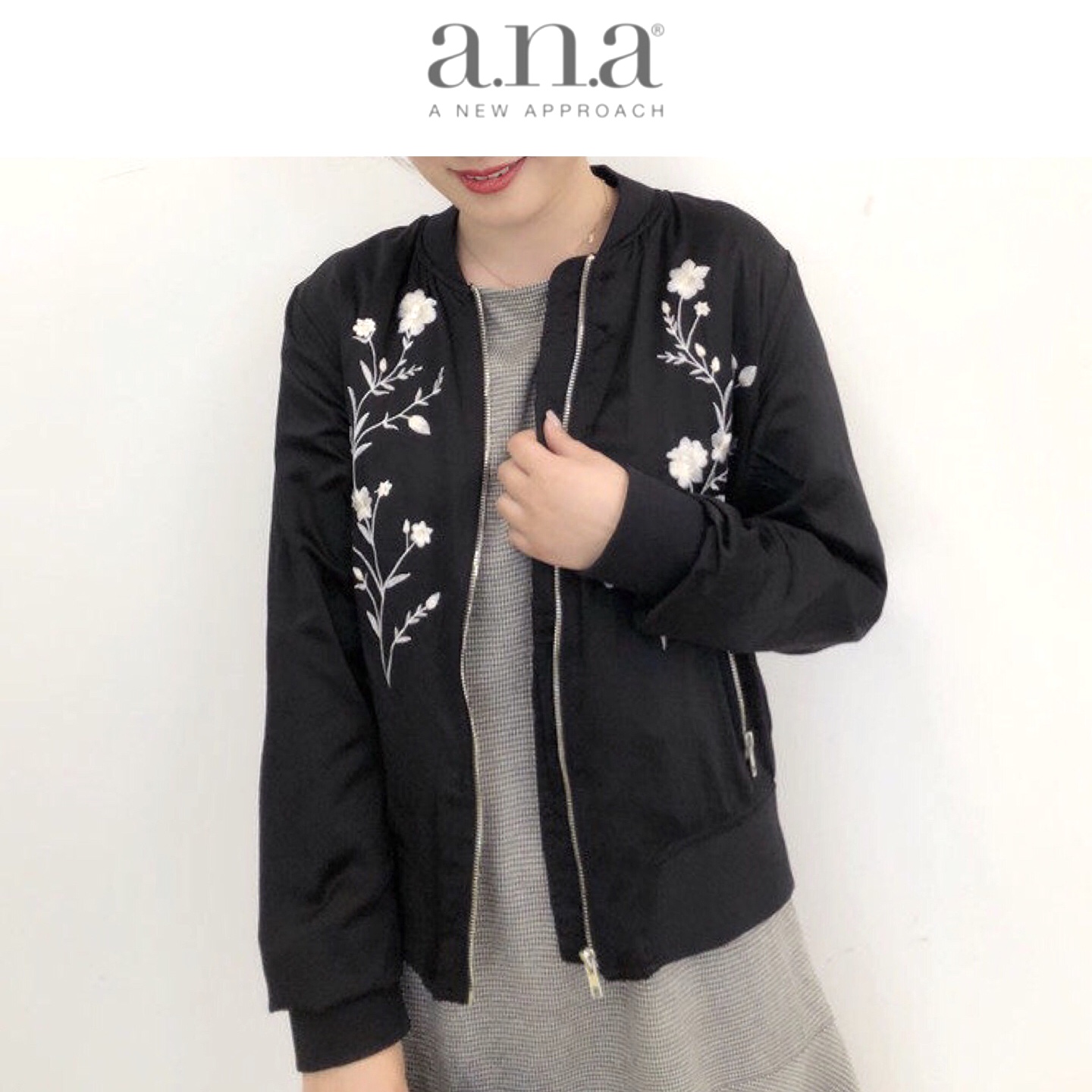 เสื้อแจ็คเก็ต JACKET เนื้อผ้าไหม แนวญี่ปุ่น งาน A.N.A a new approach แต่งลายปักดอก สีดำ สวย แนว มากคะ SIZE S/M/L/ ดำ