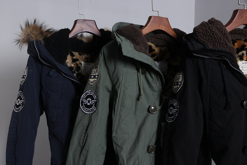 เสื้อกันหนาว ติดฮูท เสื้อcoat แบรนด์ดัง ญี่ปุ่น MOUSSY japan สีฟ้าอ่อน แต่งซับขนอุ่นด้านใน (ขนด้านในถอดใส่ได้ทั้งชิ้นเลยคะ )มีกระดุมSize M/L * ไม่มีขนเฟอร์ปลายหมวกนะคะ* สำเนา สำเนา