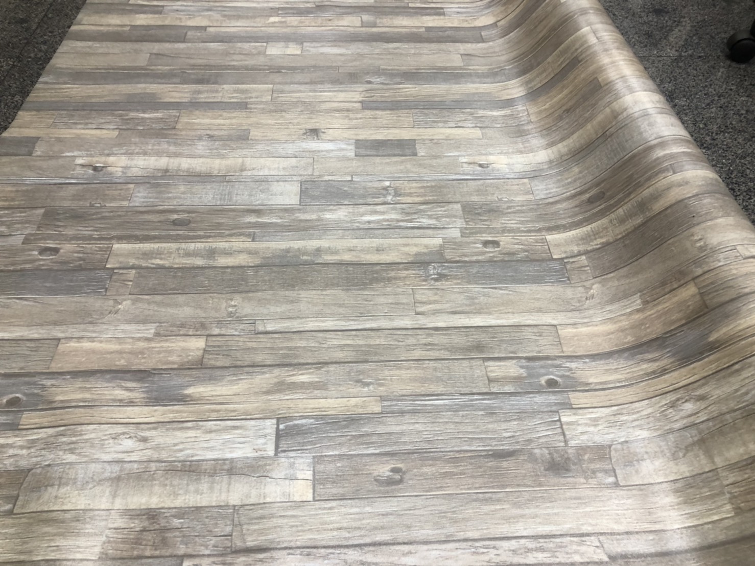 ลายเสื่อน้ำมัน กระเบื้องยางม้วน อัพเดด 1 ธันวาคม 2568