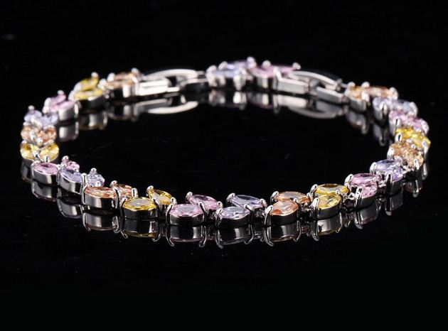 สร้อยข้อมือทอง สร้อยข้อมือฝัง เพชร พลอย CZ AAA คริสตัลแท้ ออสเตเรีย แวววาว สวยงาม อัญมณีหลากสี เรียงสลับกัน เสริมบารมีให้กับ ผุ้สวมใส่ 415095